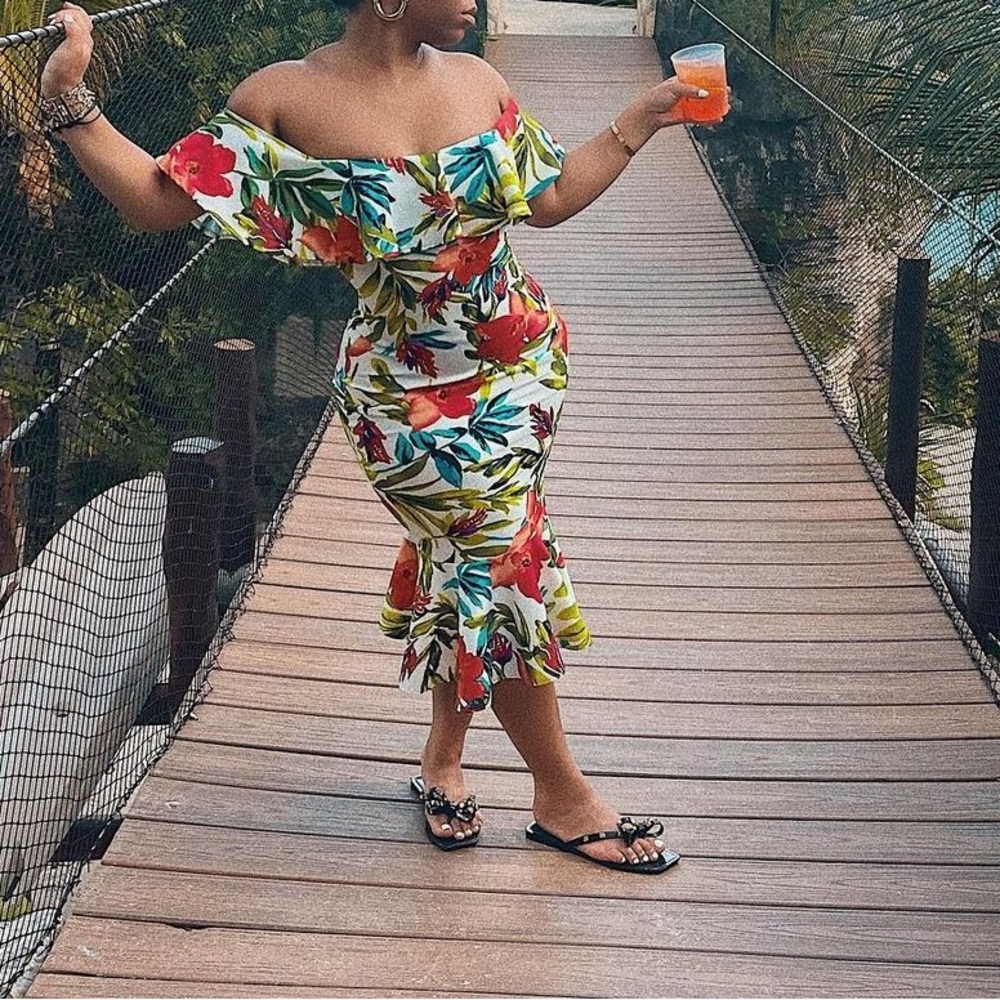 FLORAL VACATION DRESS